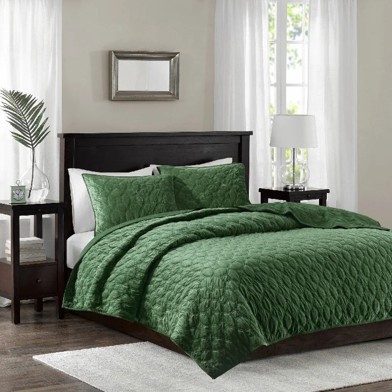 Madison Park Emery 3 Piece Velvet Quilt Set