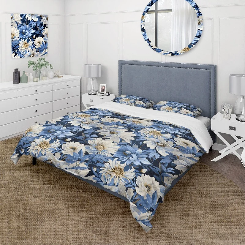 Designart "White And Blue Flowers Bliss Pattern II" Cottage Bedding Cover Set With 2 Shams