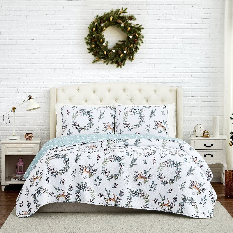 Happy Holidays Oversized Reversable Quilt Set