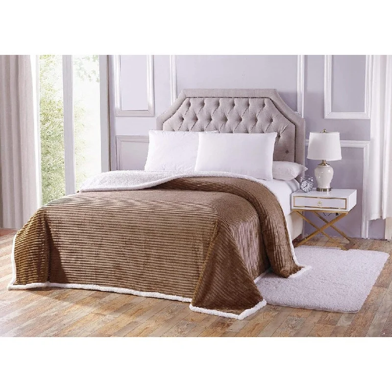 Home Essentials by Décor&More Corduroy Sherpa Blanket