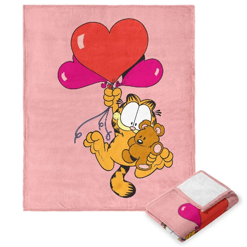 Nickelodeon Garfield Fly Away Silk Touch Throw Blanket