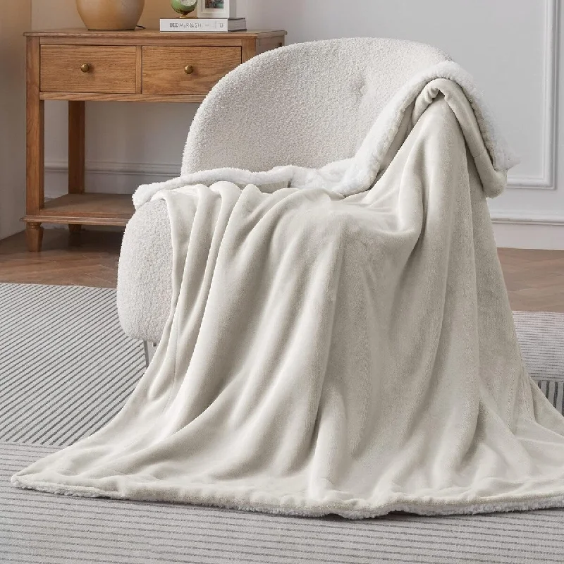 Soft Fuzzy Plush Fleece Throw Blanket Couch Blanket for All Seasons